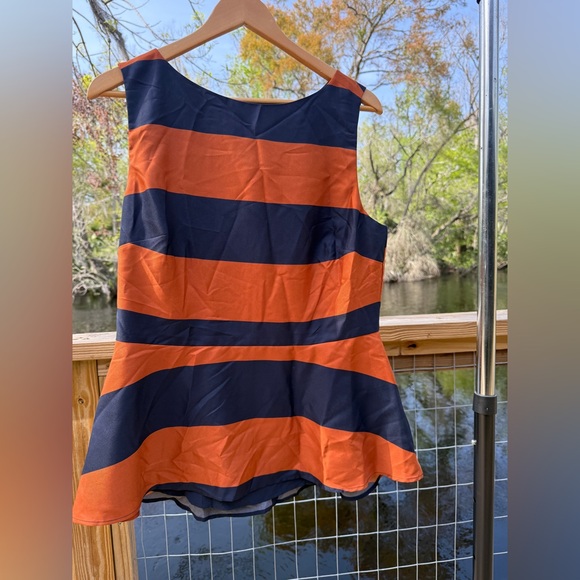 🧡 BANANA REPUBLIC Rust Orange and Navy Rugby Stripe Peplum Blouse. - Picture 2 of 8